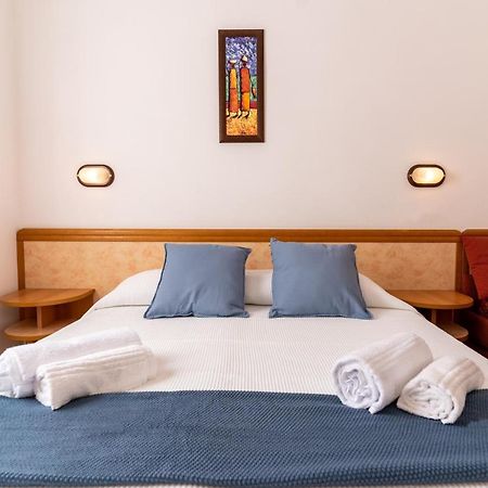 Hotel Greta B&B ริมินี ภายนอก รูปภาพ