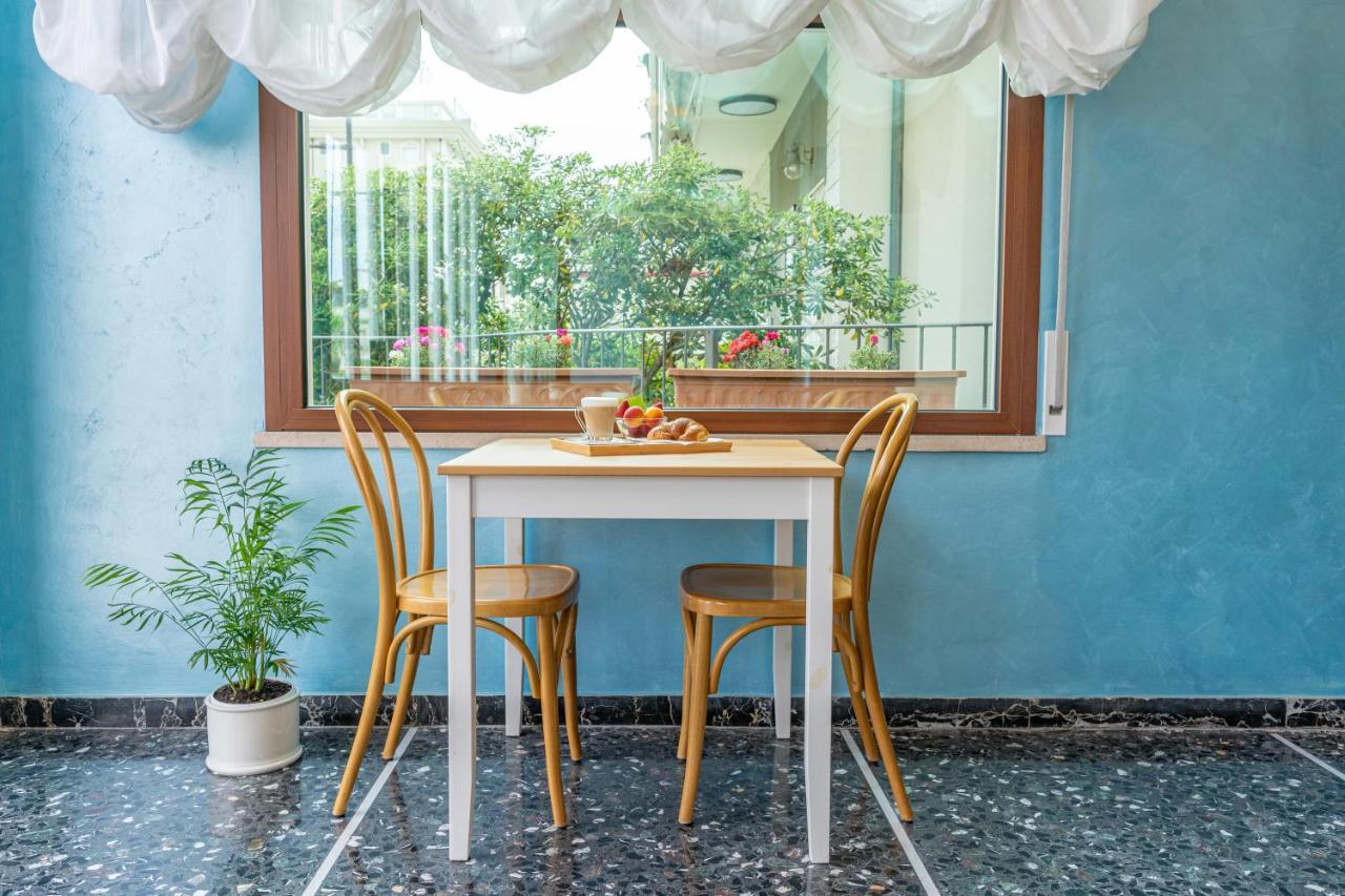 Hotel Greta B&B ริมินี ภายนอก รูปภาพ