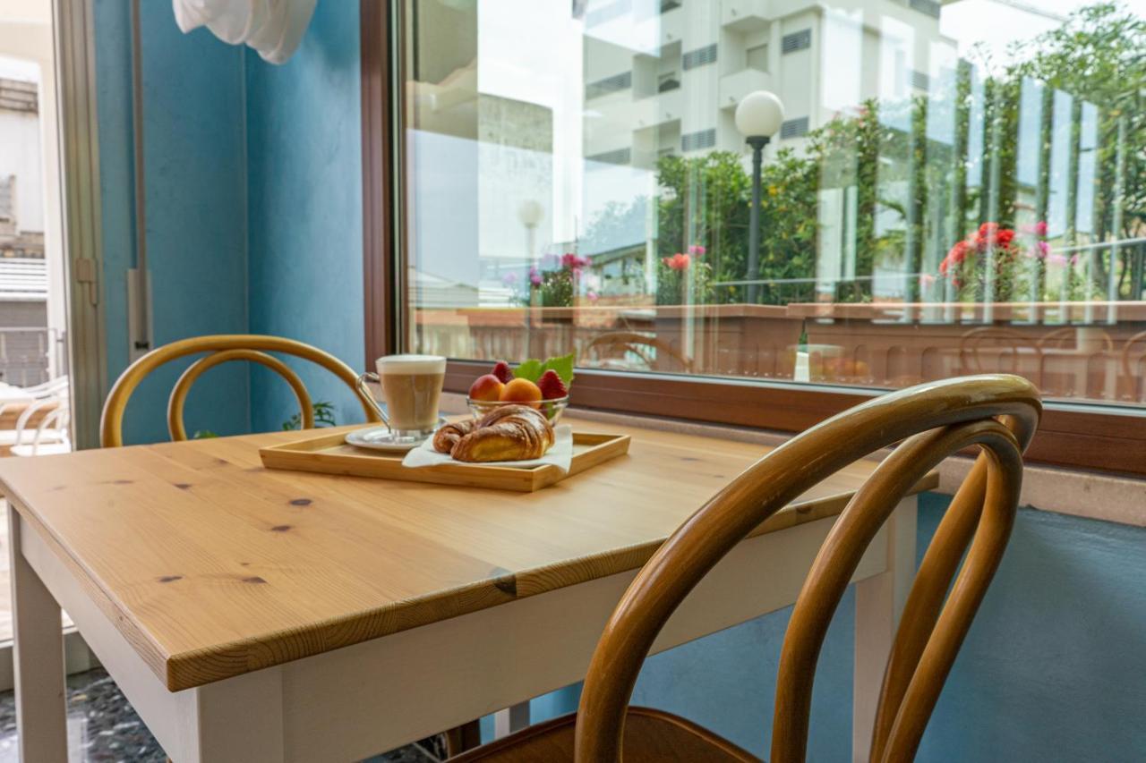 Hotel Greta B&B ริมินี ภายนอก รูปภาพ